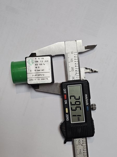 Котушка електромагнітного клапана ODE LBV 8VA 220V (для 2-ходових і 3-ходових клапанів) ODELBV8VA220V фото